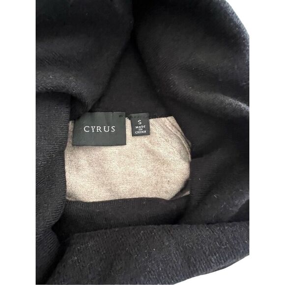 Cyrus Cowl Neck Beige Knit Long Sleeve Soft Sweater size S - Picture 4 of 5